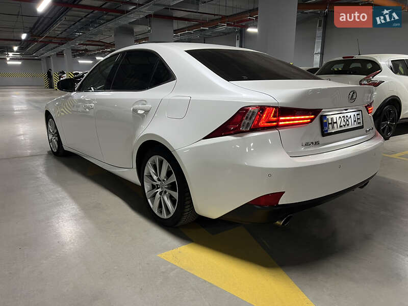 Седан Lexus IS 2013 в Одессе