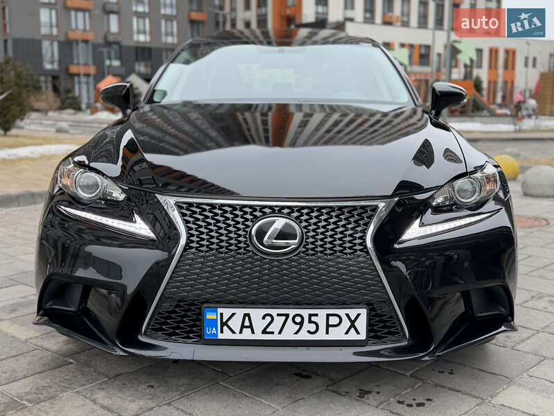 Седан Lexus IS 2015 в Киеве фото 5 Седан Lexus IS 2015 в Киеве