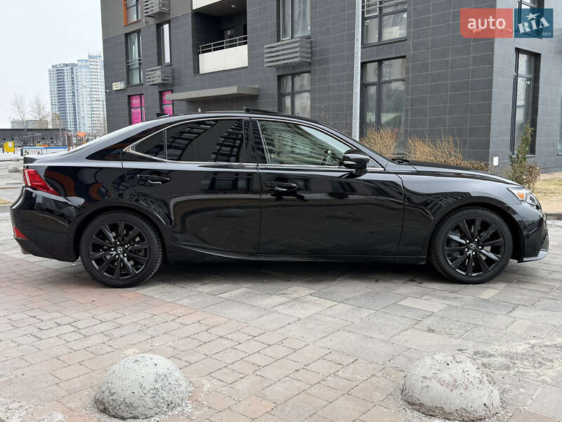 Седан Lexus IS 2015 в Киеве фото 8 Седан Lexus IS 2015 в Киеве