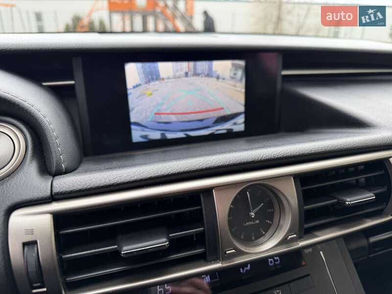 Седан Lexus IS 2015 в Киеве фото 37 Седан Lexus IS 2015 в Киеве