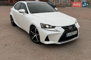 Седан Lexus IS 2016 в Киеве