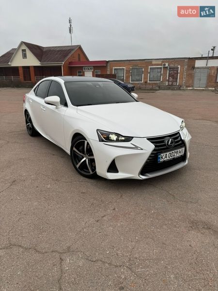 Седан Lexus IS 2016 в Києві