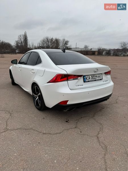 Седан Lexus IS 2016 в Києві