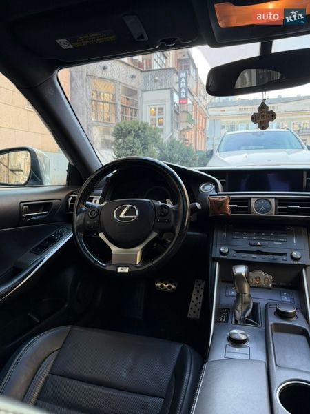 Седан Lexus IS 2015 в Одессе