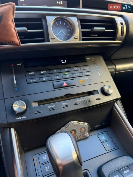 Седан Lexus IS 2015 в Одессе