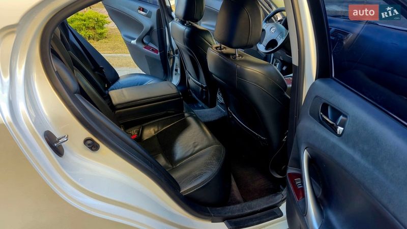 Седан Lexus IS 2008 в Києві