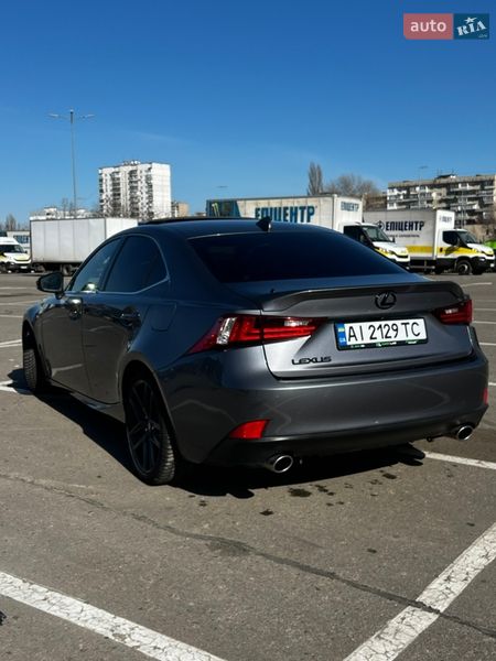Седан Lexus IS 2013 в Киеве