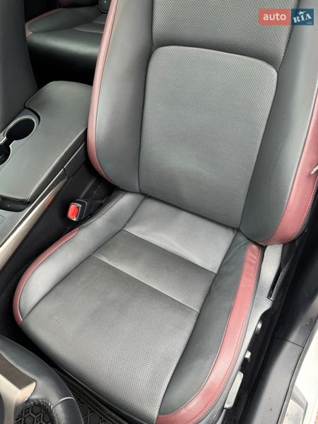 Седан Lexus IS 2016 в Киеве