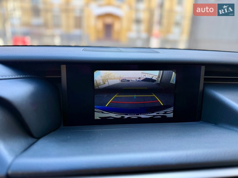 Седан Lexus IS 2018 в Киеве