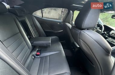 Седан Lexus IS 2014 в Днепре