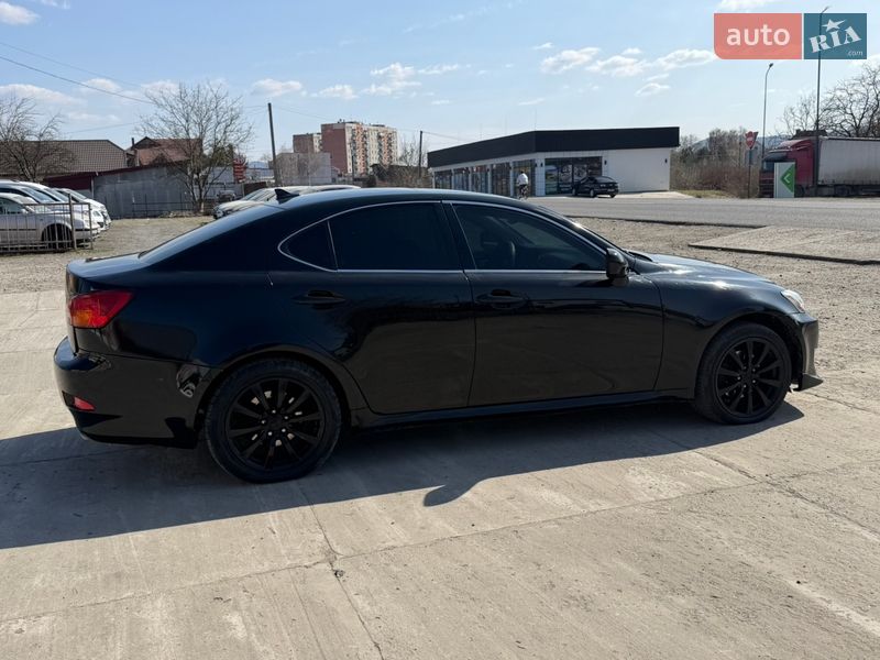 Седан Lexus IS 2008 в Солотвине