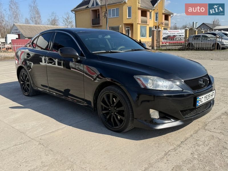 Седан Lexus IS 2008 в Солотвине