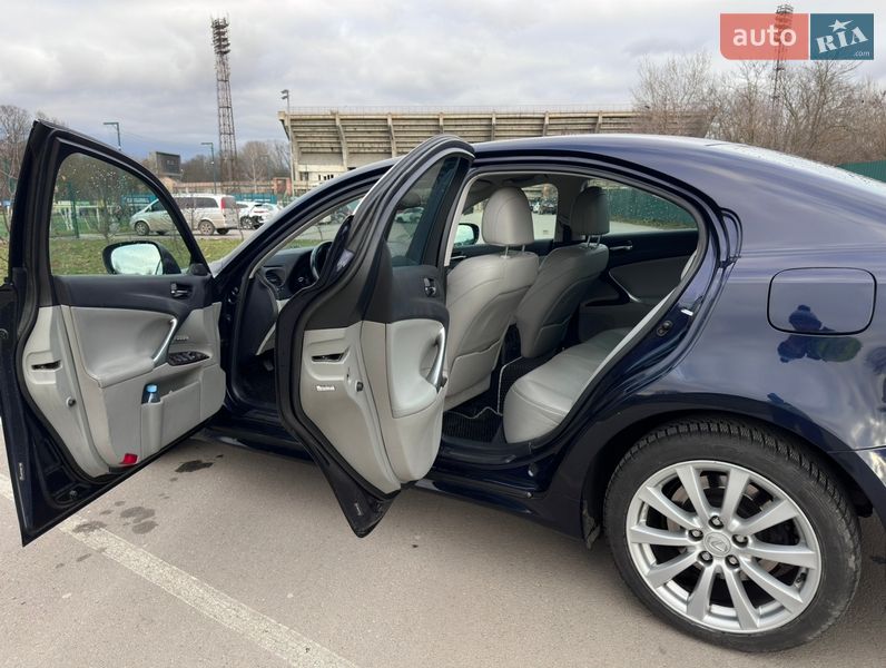 Седан Lexus IS 2007 в Ивано-Франковске
