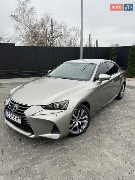 Lexus IS 2017 Lexus IS 2017