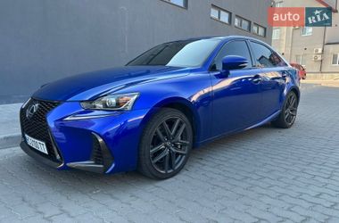 Седан Lexus IS 2017 в Львове