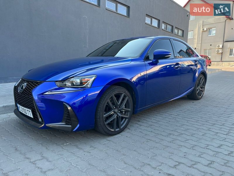 Седан Lexus IS 2017 в Львове