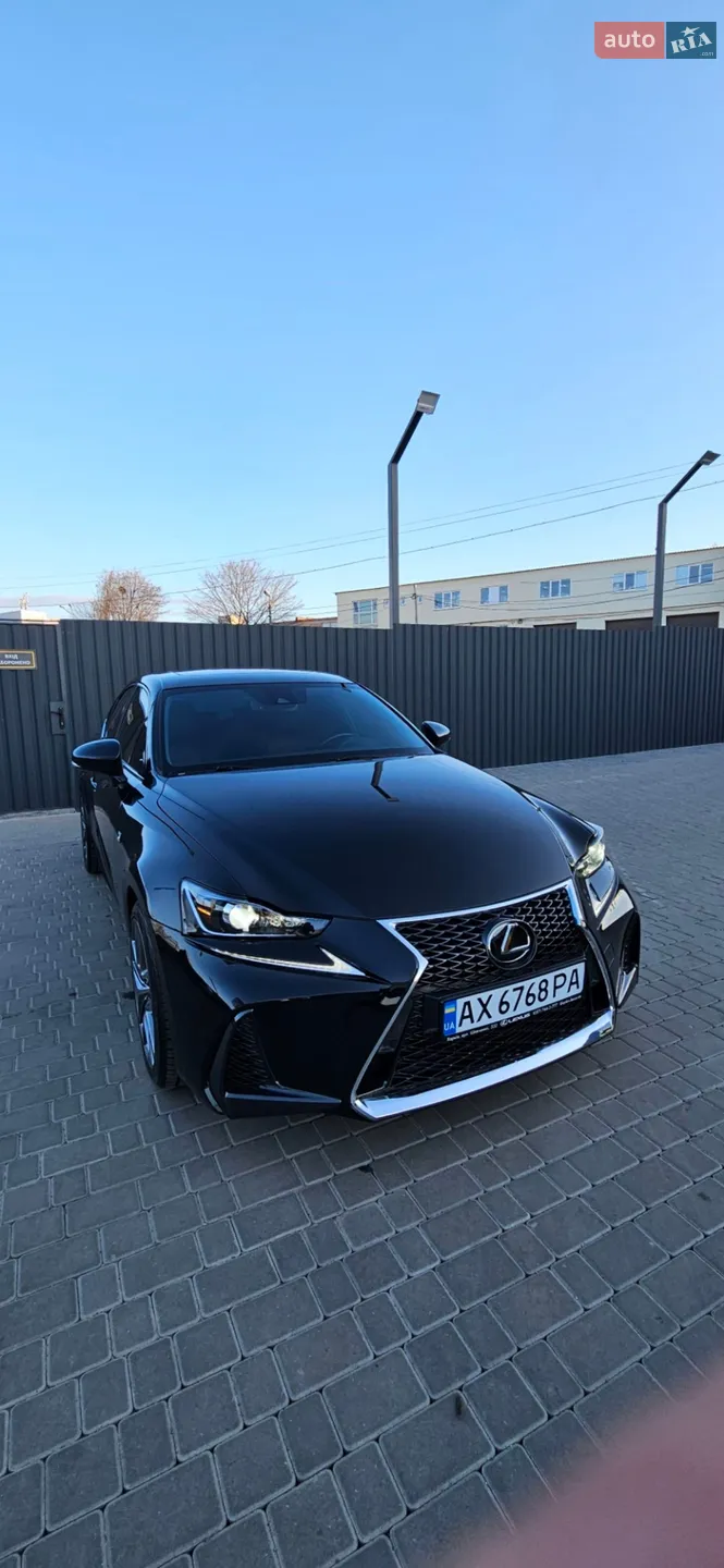 2020 Lexus IS - мініатюра 10