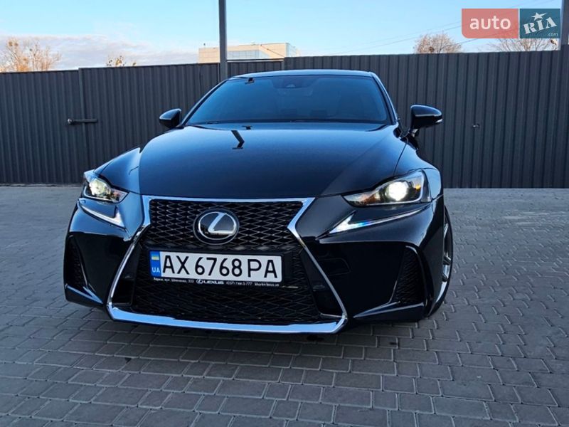 Седан Lexus IS 2020 в Киеве фото 5 Седан Lexus IS 2020 в Киеве