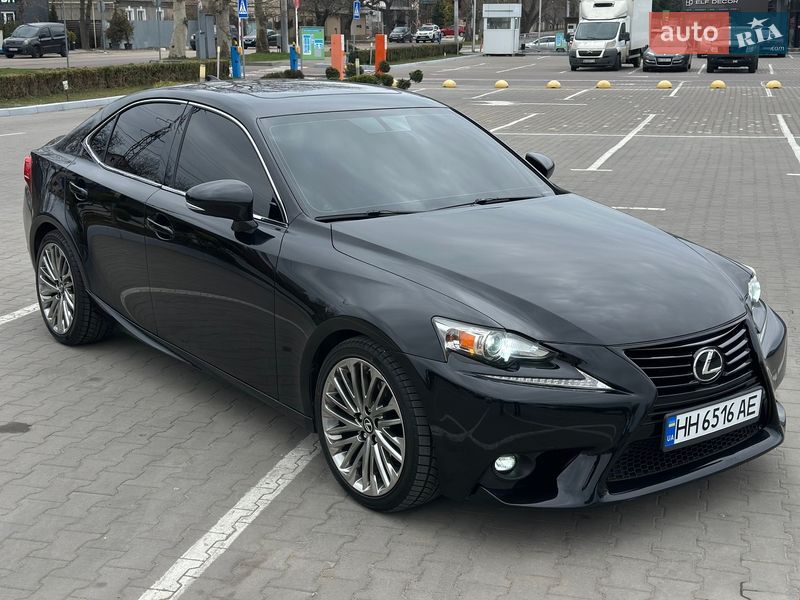 Седан Lexus IS 2015 в Одессе