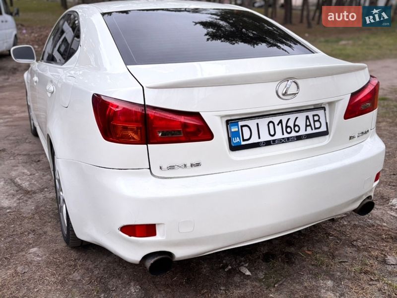 Седан Lexus IS 2006 в Киеве