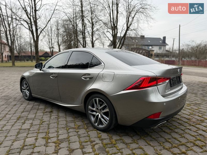 Седан Lexus IS 2017 в Калуше фото 17 Седан Lexus IS 2017 в Калуше