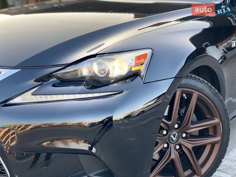 Седан Lexus IS 2013 в Киеве фото 4 Седан Lexus IS 2013 в Киеве