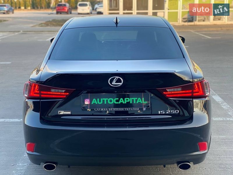 Седан Lexus IS 2013 в Киеве фото 12 Седан Lexus IS 2013 в Киеве