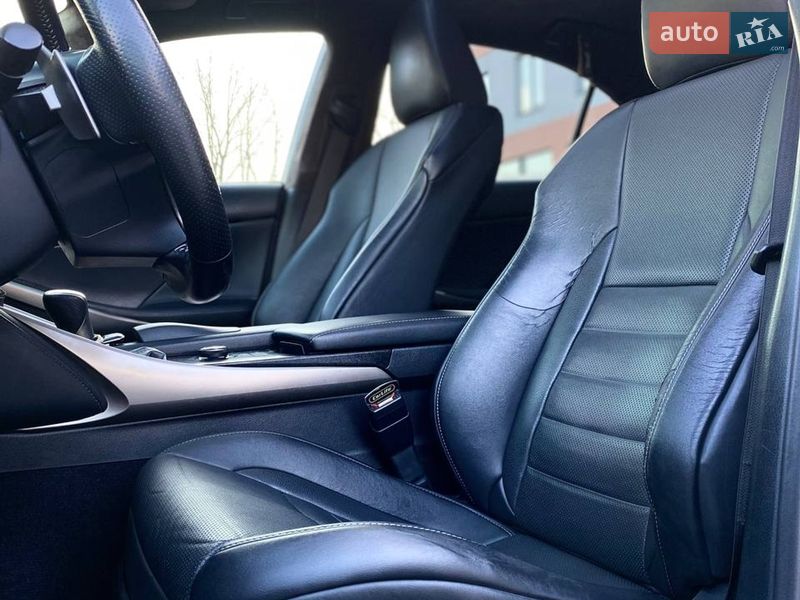Седан Lexus IS 2013 в Киеве фото 28 Седан Lexus IS 2013 в Киеве