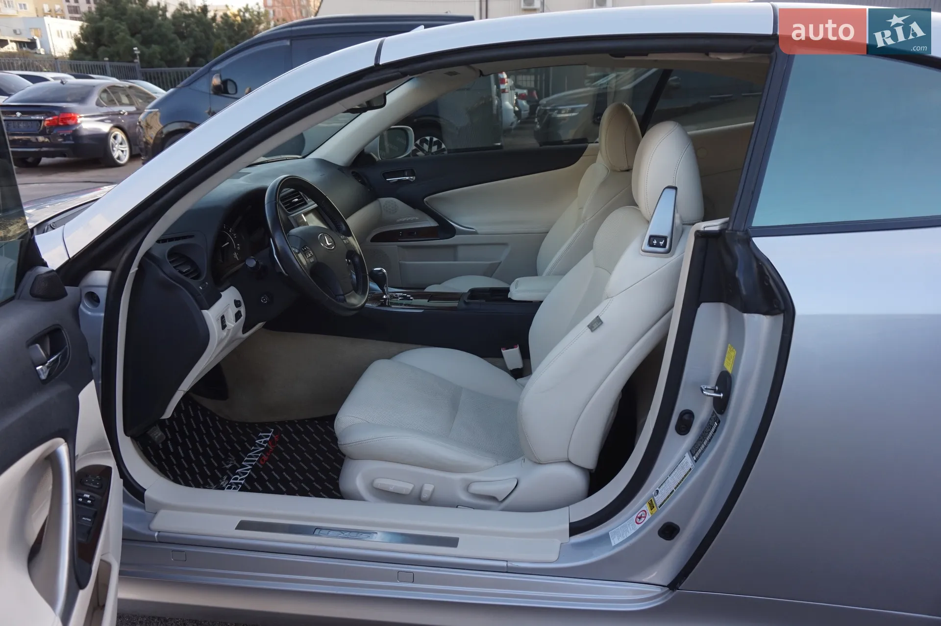 2010 Lexus IS - мініатюра 18