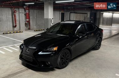 Седан Lexus IS 2014 в Львові