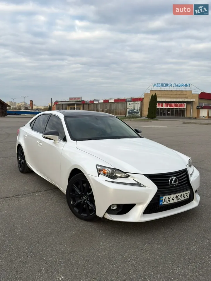 2016 Lexus IS - мініатюра 11