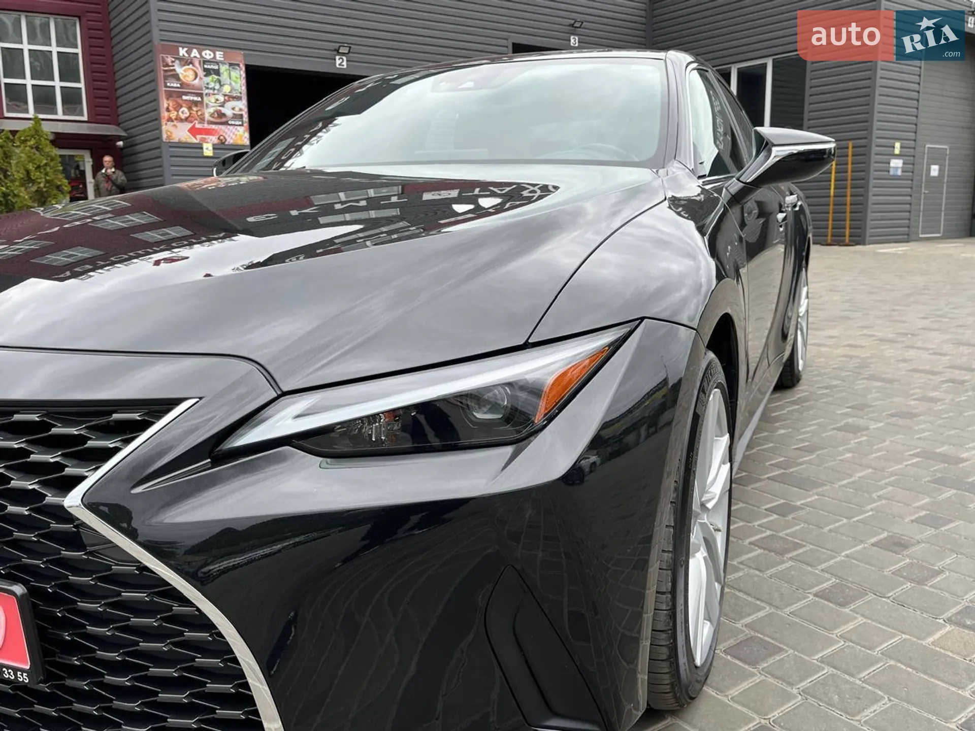 2021 Lexus IS - мініатюра 3