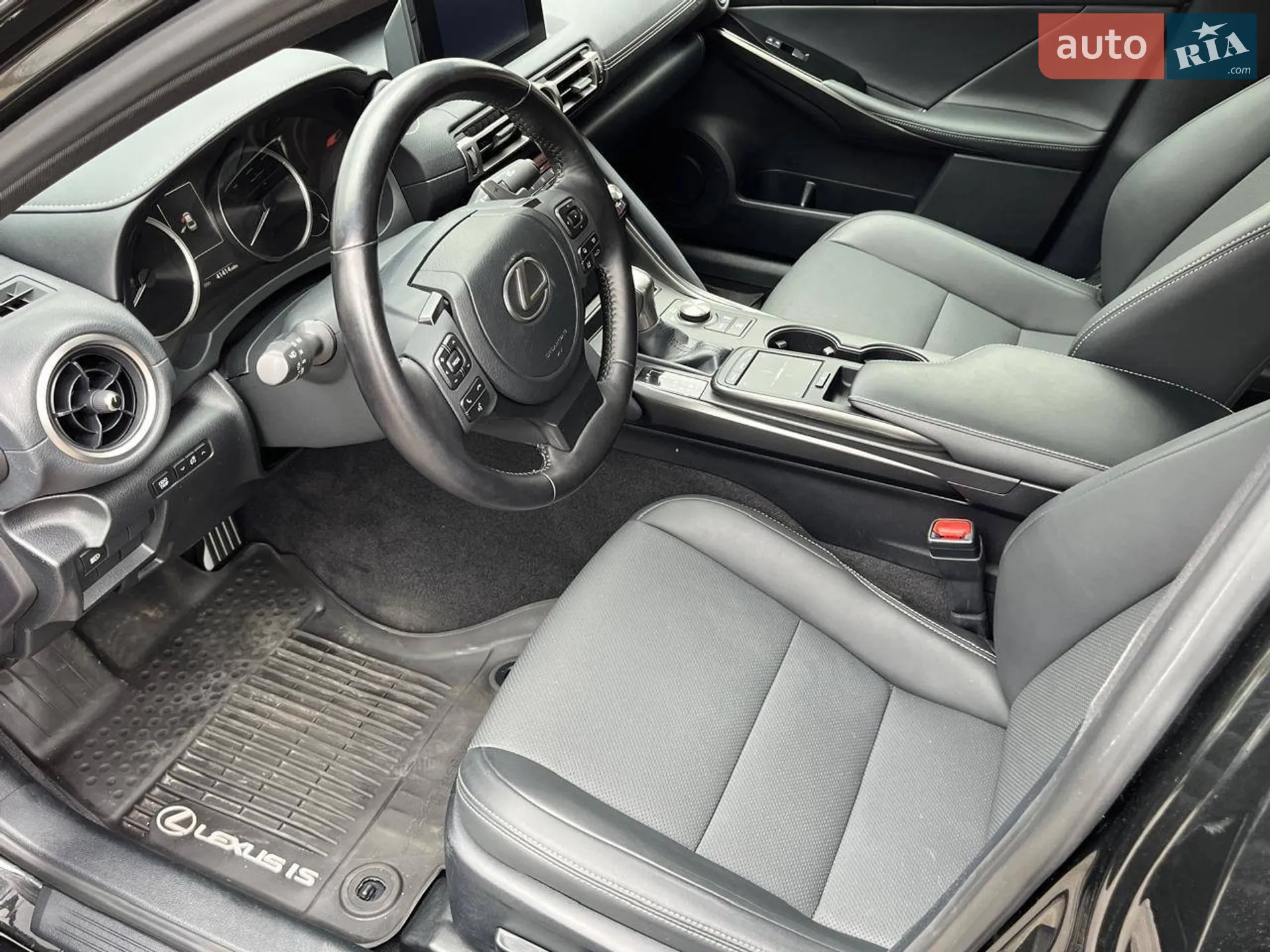 2021 Lexus IS - мініатюра 11