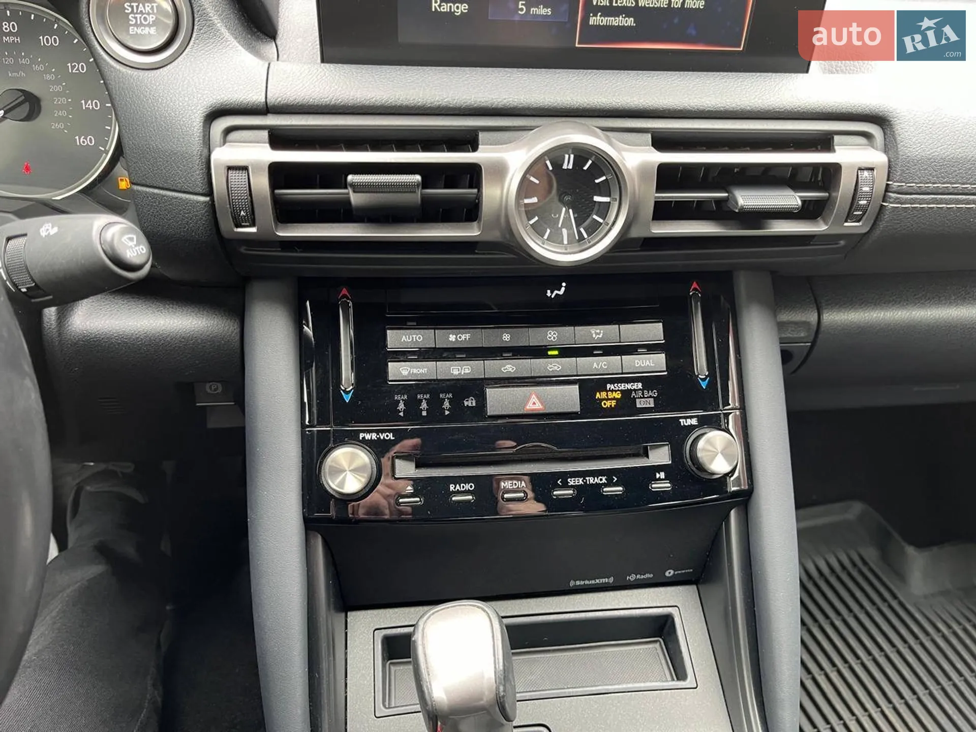 2021 Lexus IS - мініатюра 16