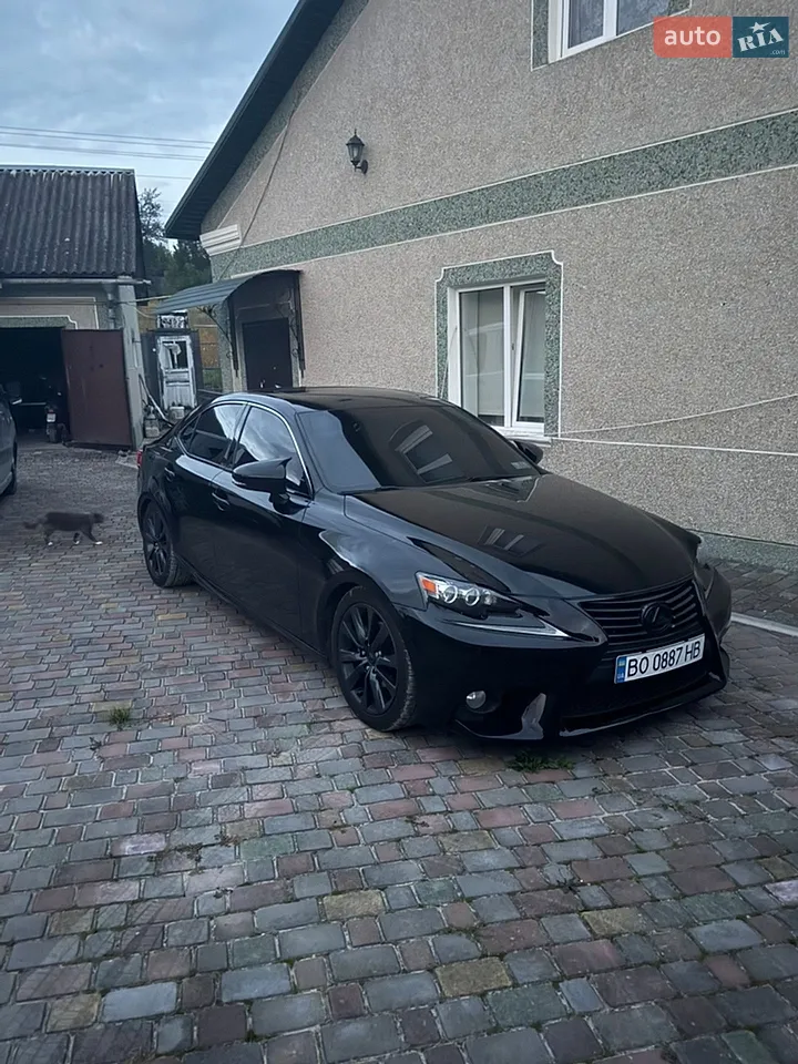 2013 Lexus IS - мініатюра 26