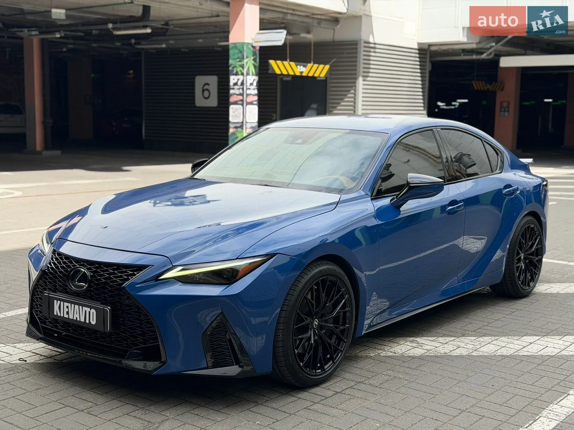2021 Lexus IS - мініатюра 4