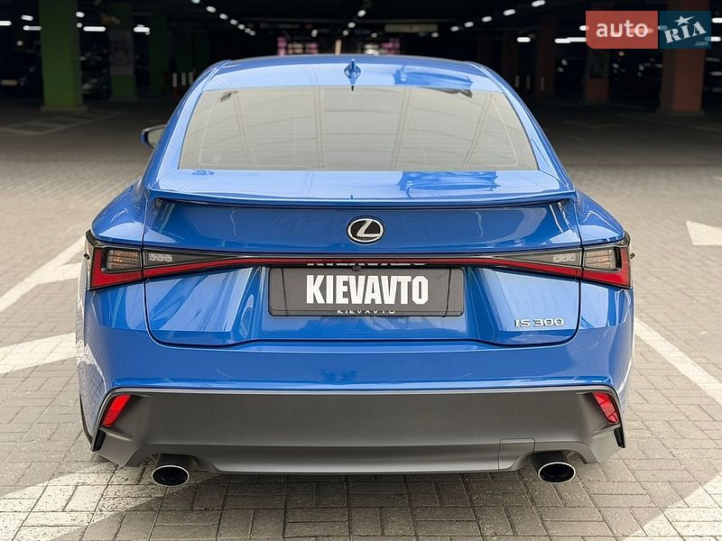Седан Lexus IS 2021 в Києві