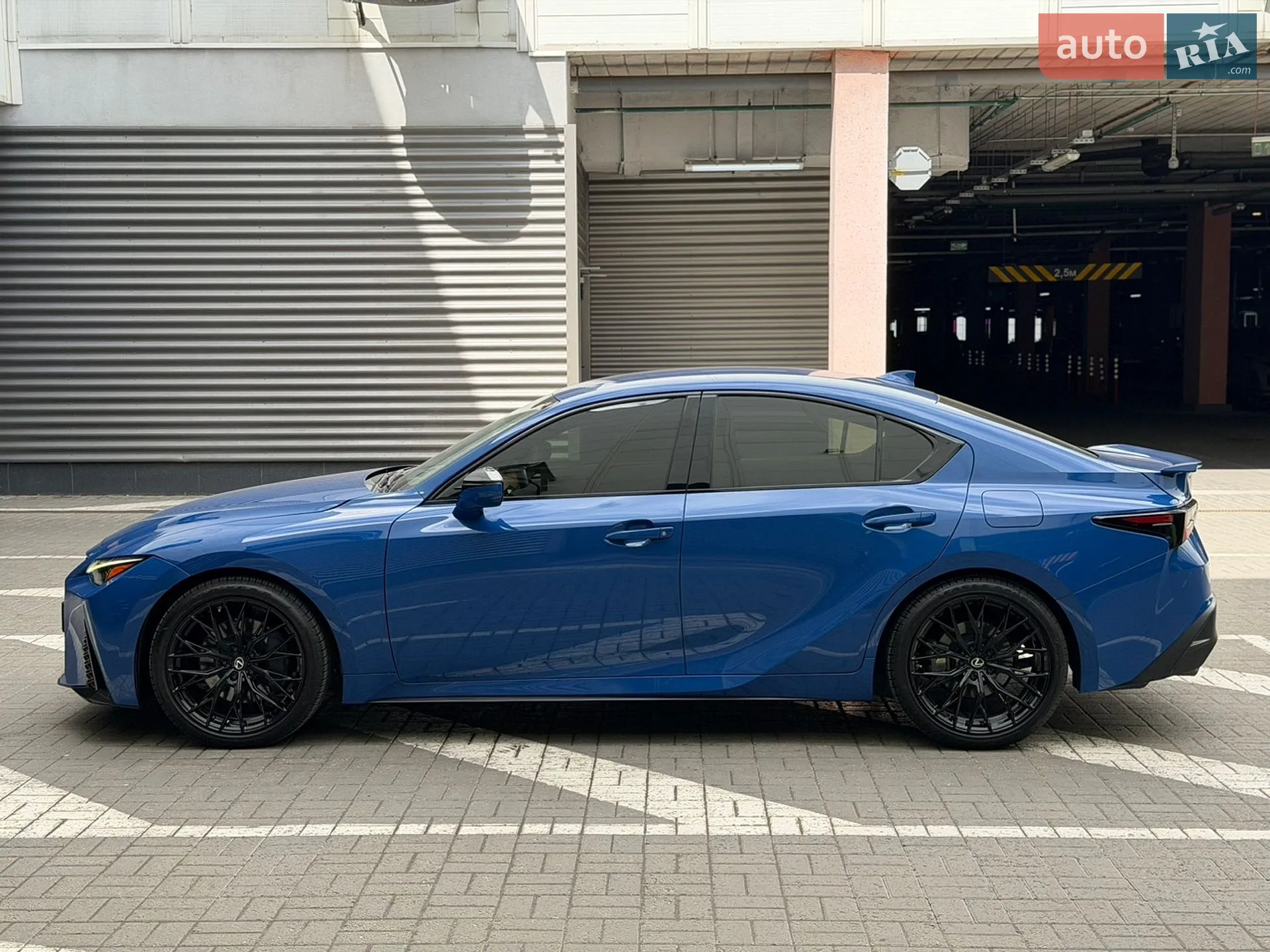 2021 Lexus IS - мініатюра 9