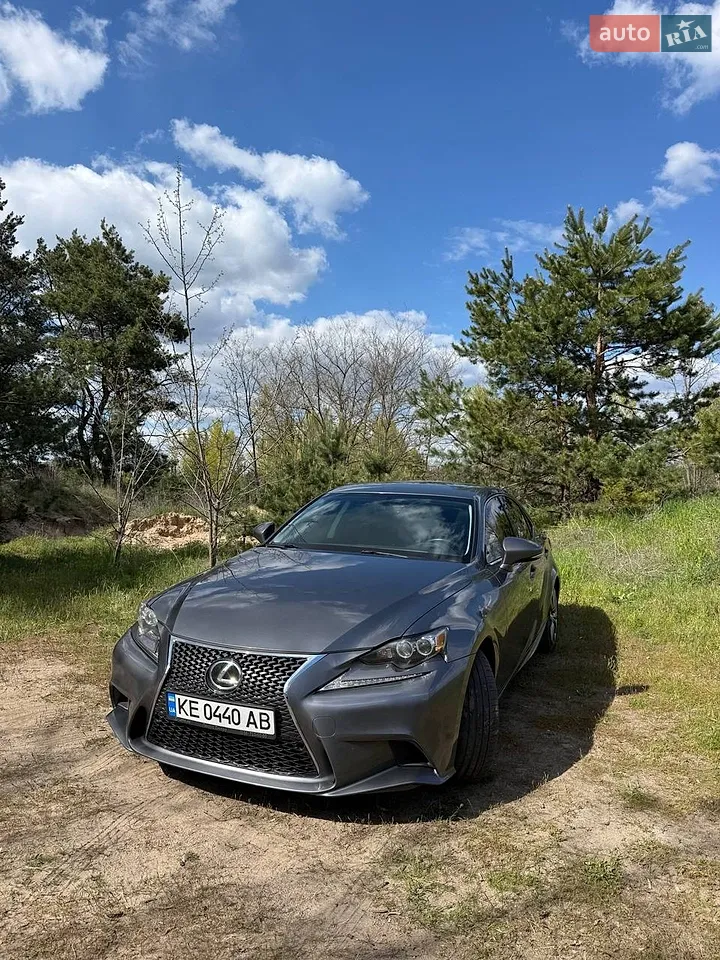 2015 Lexus IS - мініатюра 8
