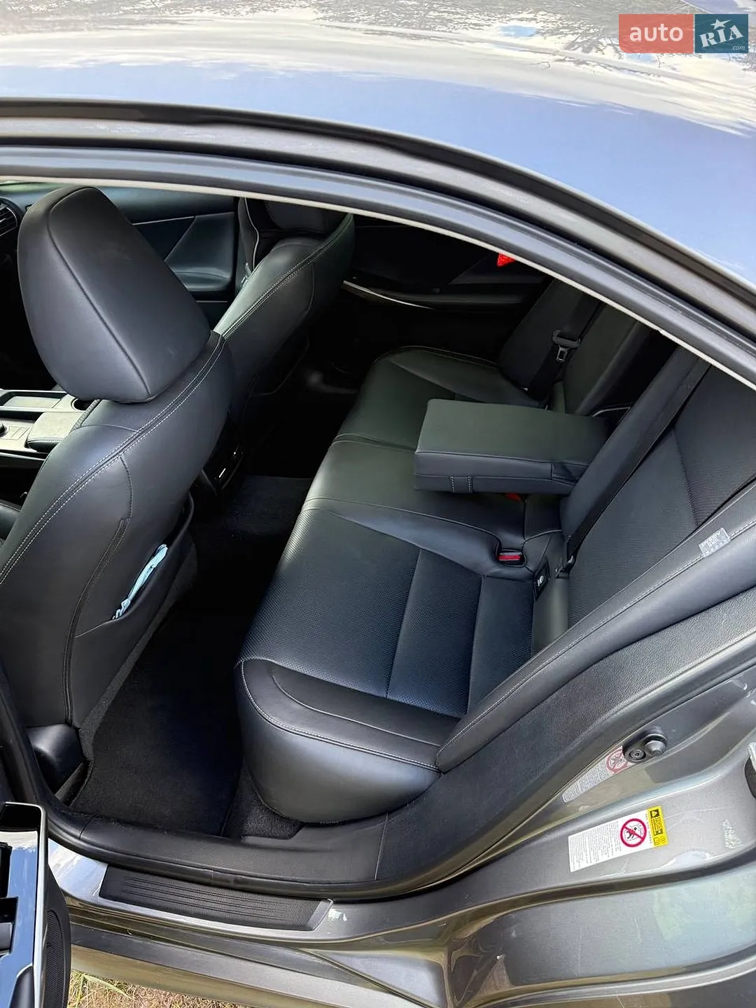 2015 Lexus IS - мініатюра 16