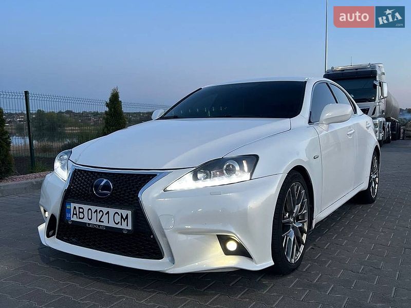 Седан Lexus IS 2007 в Виннице