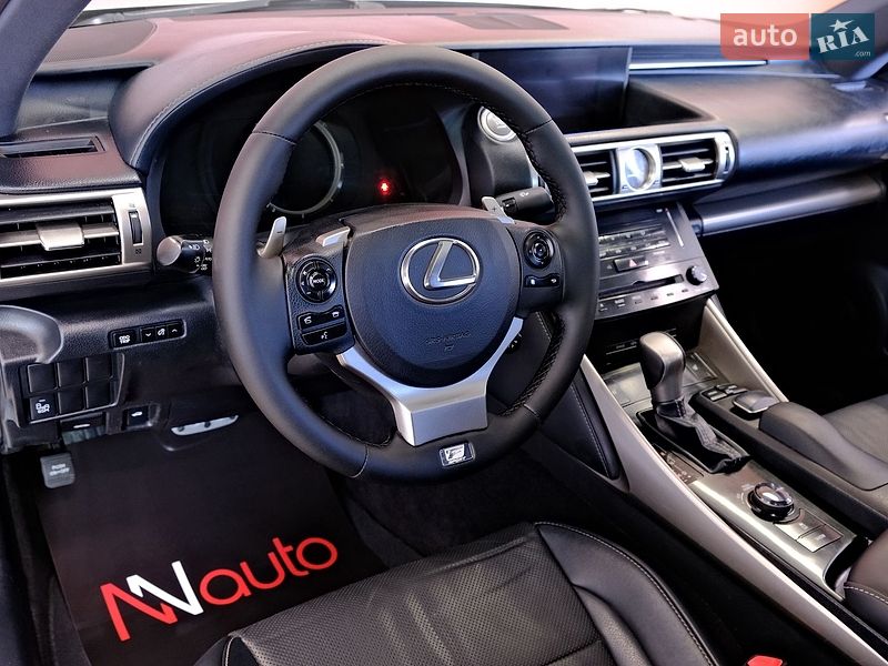 Седан Lexus IS 2013 в Одесі