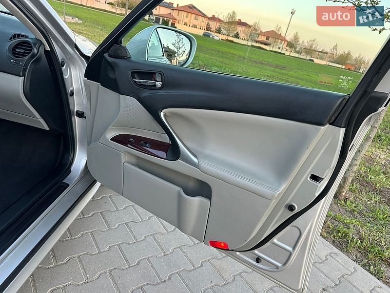 Седан Lexus IS 2006 в Одессе