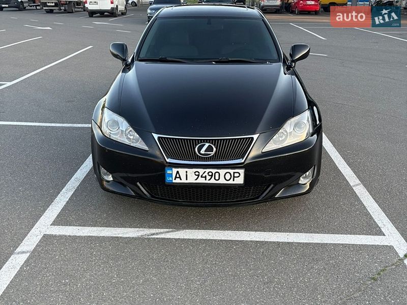 Седан Lexus IS 2006 в Киеве