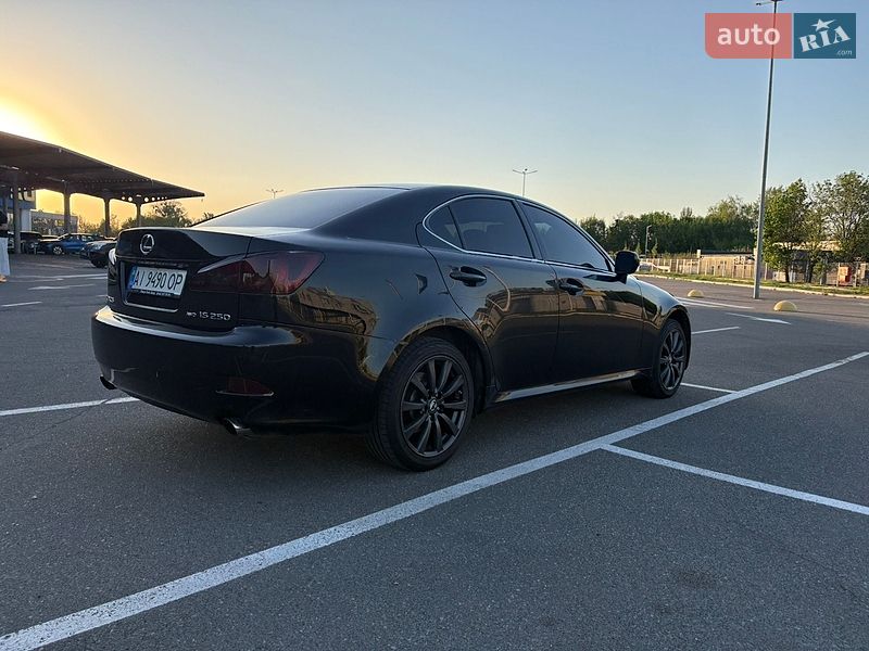 Седан Lexus IS 2006 в Киеве