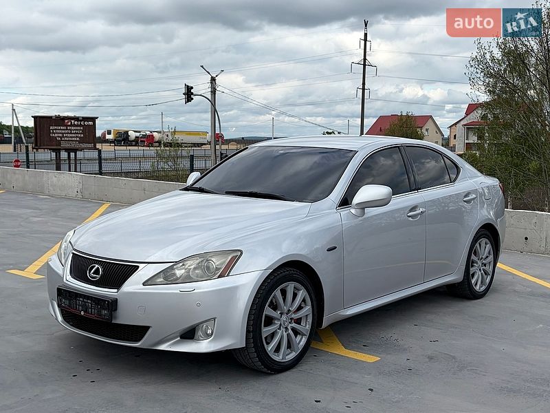 Седан Lexus IS 2005 в Тернополе