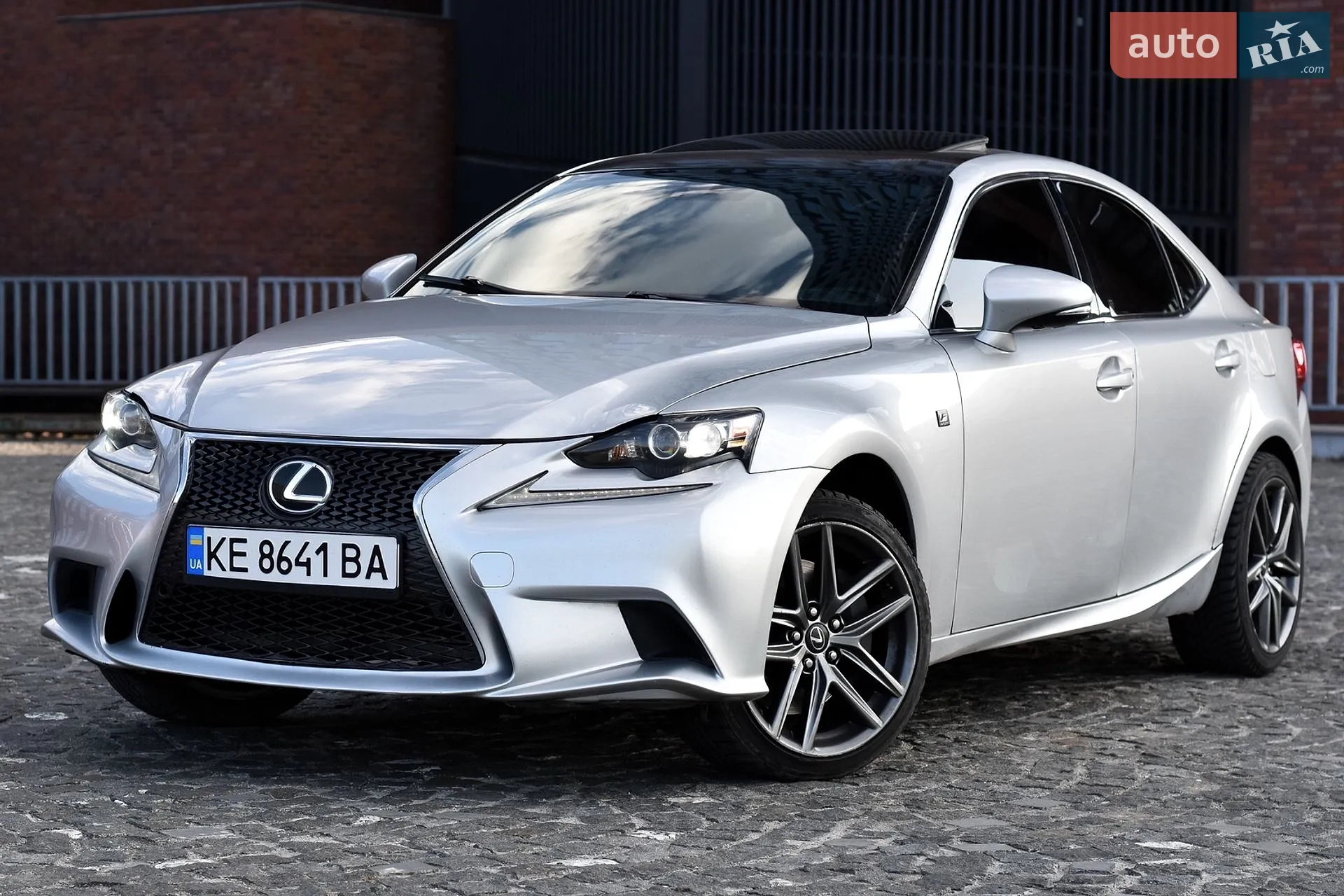 2016 Lexus IS - мініатюра 5