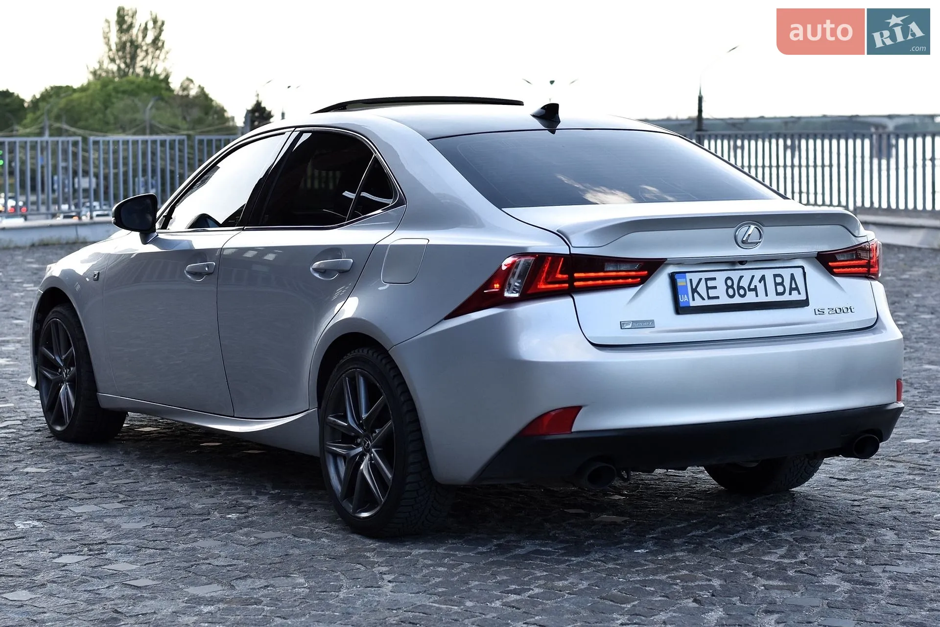 2016 Lexus IS - мініатюра 17