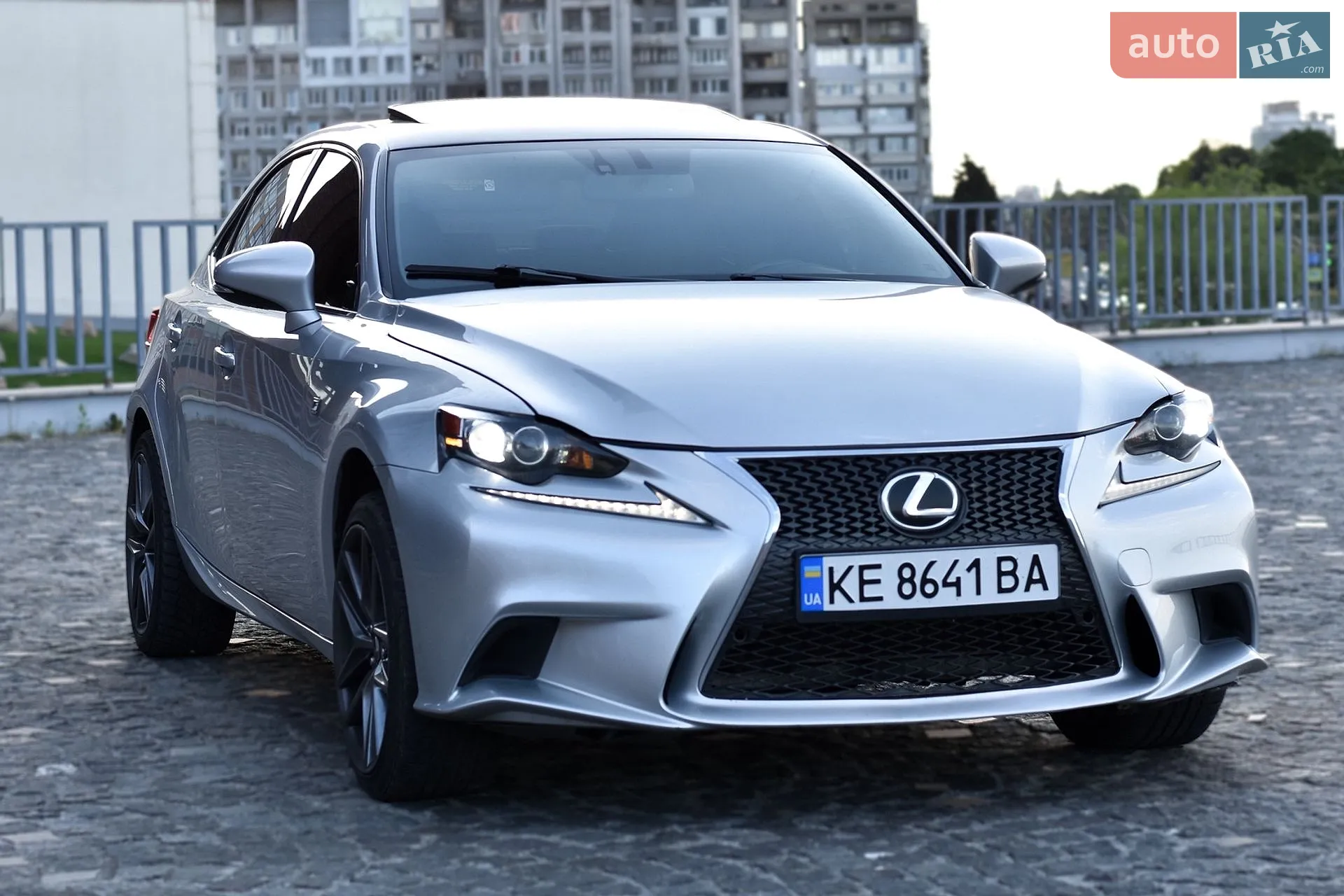 2016 Lexus IS - мініатюра 8