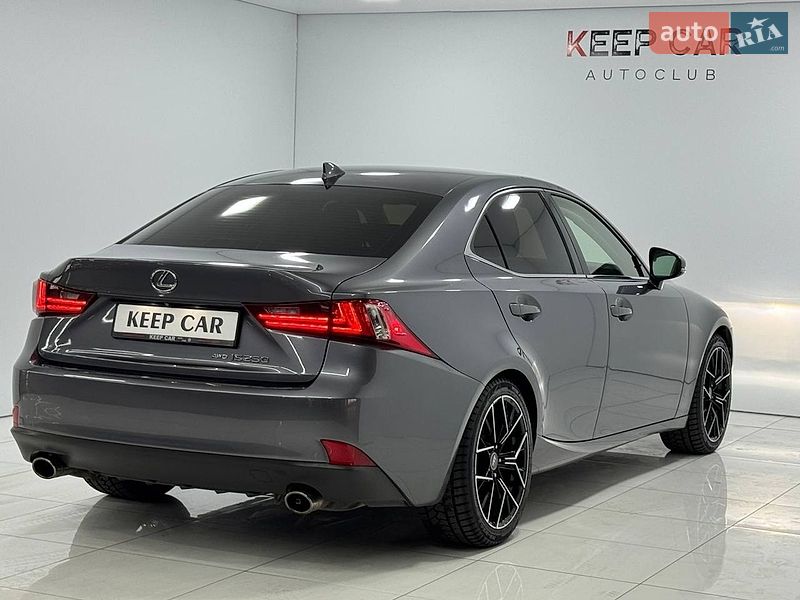 Седан Lexus IS 2015 в Одессе